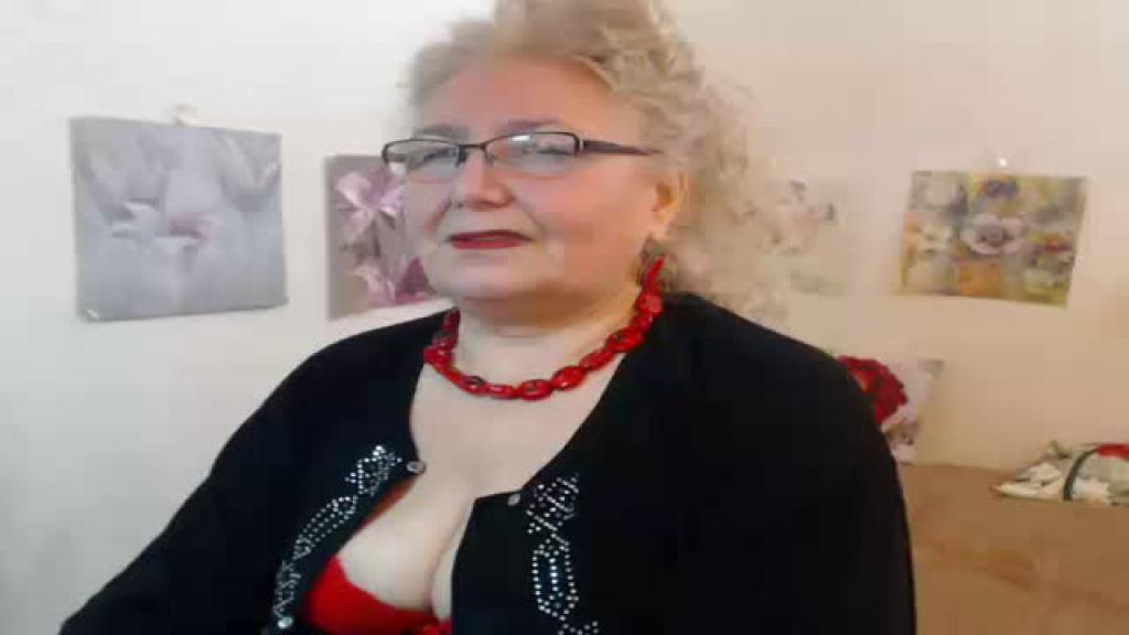 grannyneeds Fisting Show [2017/04/22 - 09:31:34]