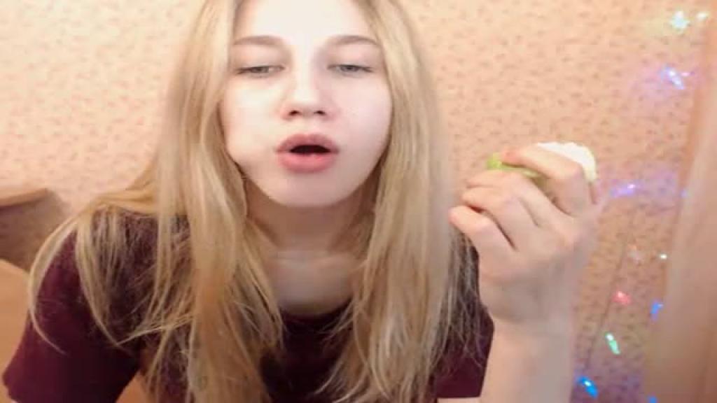 afinadolly Webcam Show [2017/06/06 - 09:39:28]