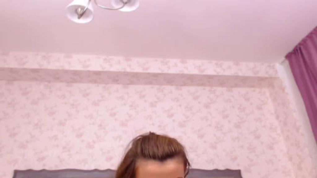 larahilton nude [2016/10/22 08:40:56]