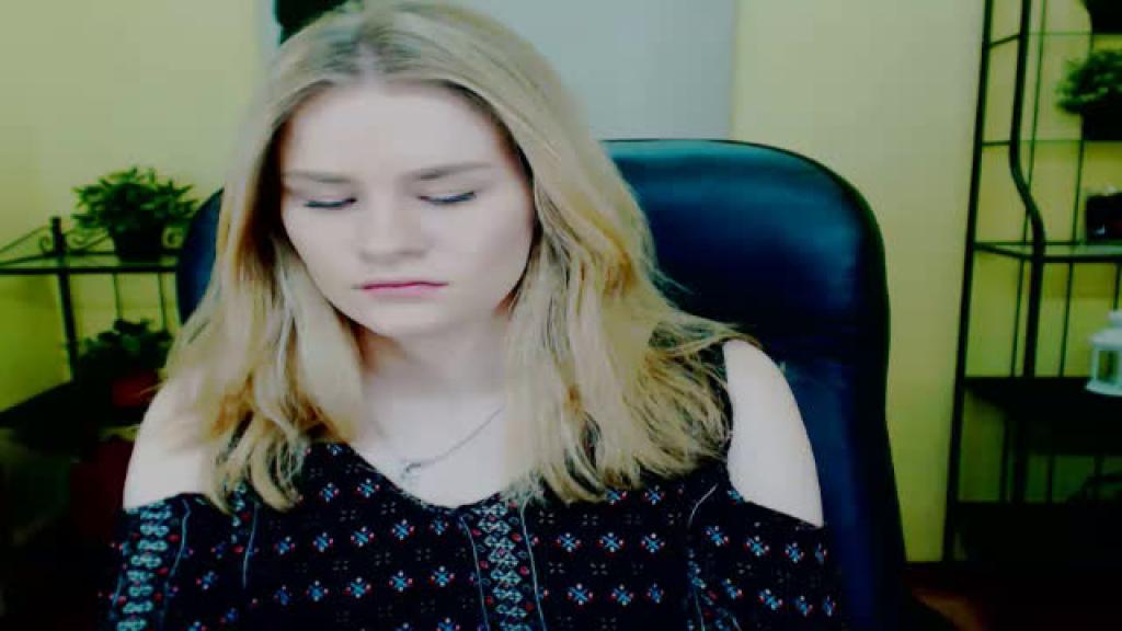 rosiecute MFC Webcam [2017/06/17 - 10:50:53]
