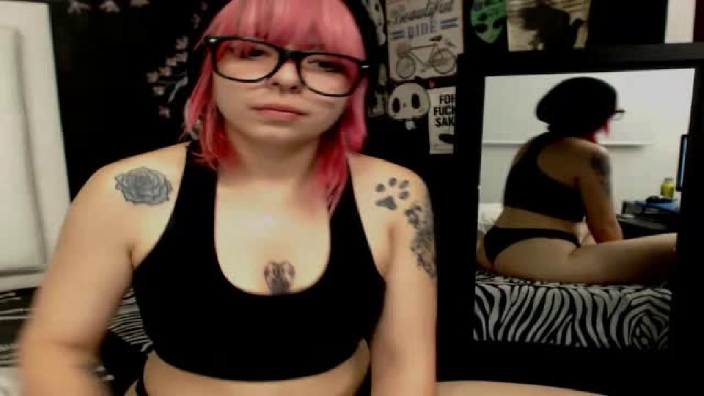 bettygabe webcam [2016/12/08 22:15:27]