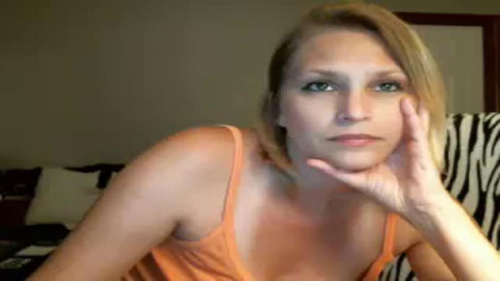 sexymilfme Download Webcam [2017/06/13 - 04:20:40]
