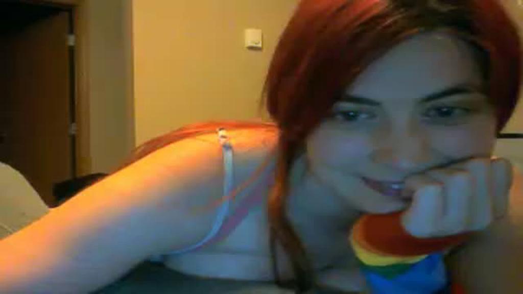 dakotanorth Pregnant Show [2017/06/03 - 04:30:46]