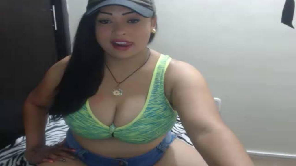 xelenagomez Live [2017/06/04 - 04:40:15]