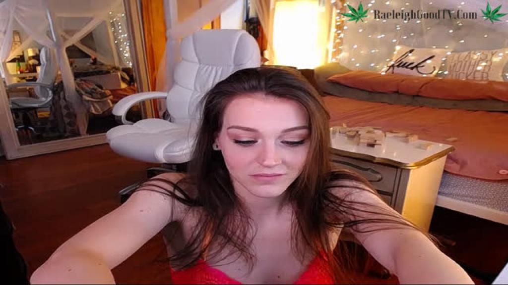 raeleigh Webcam Video [2017/06/04 - 23:20:16]