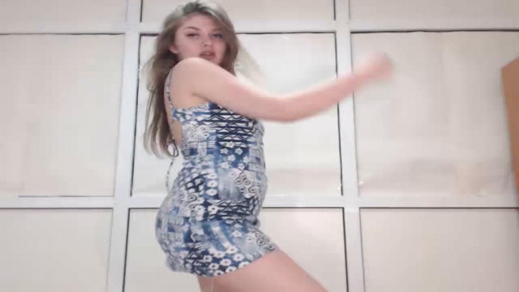 karinahotxx Flashing Movie [2017/06/14 - 01:20:30]