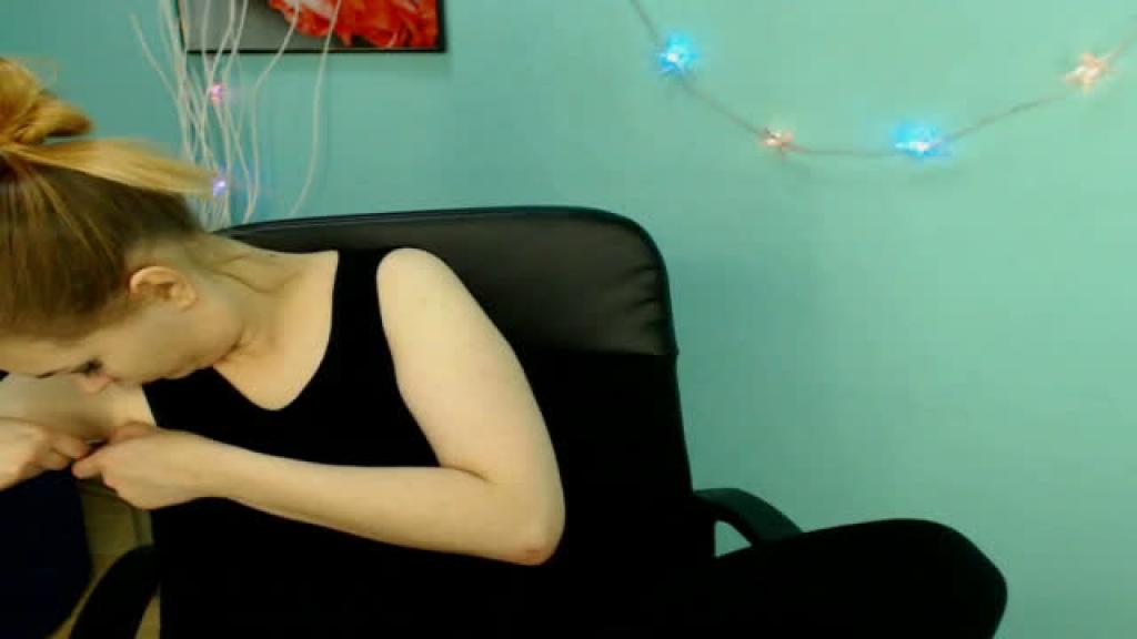 mackenziemoor nude [2016/12/14 04:30:28]