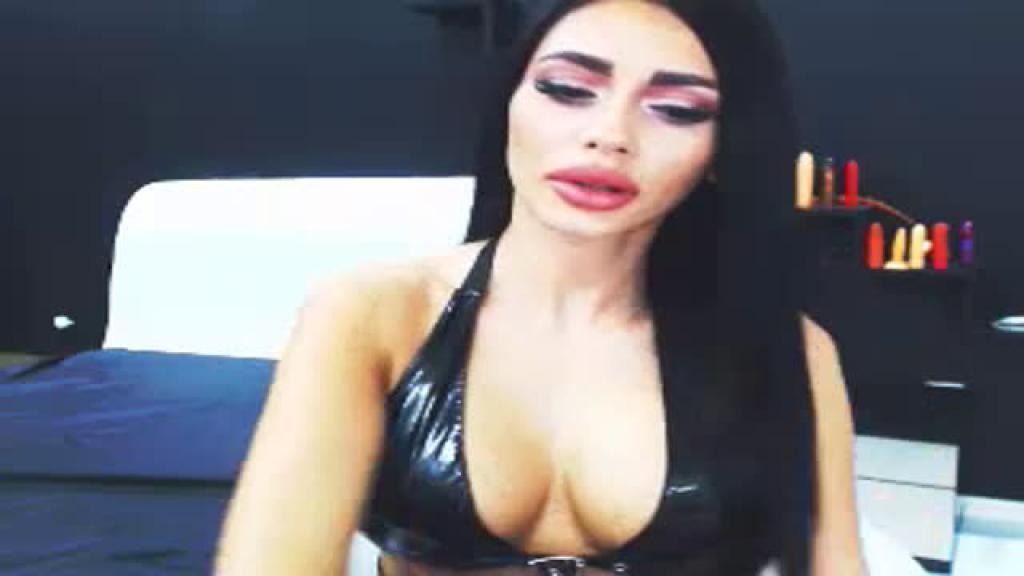 yourgoddess01 Lesbian Webcam [2017/06/08 - 00:39:14]