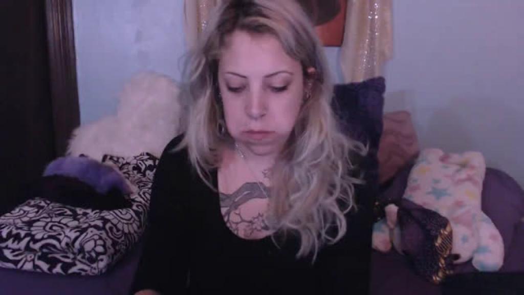 violettvixxxen Fisting Webcam [2017/04/16 - 15:07:20]