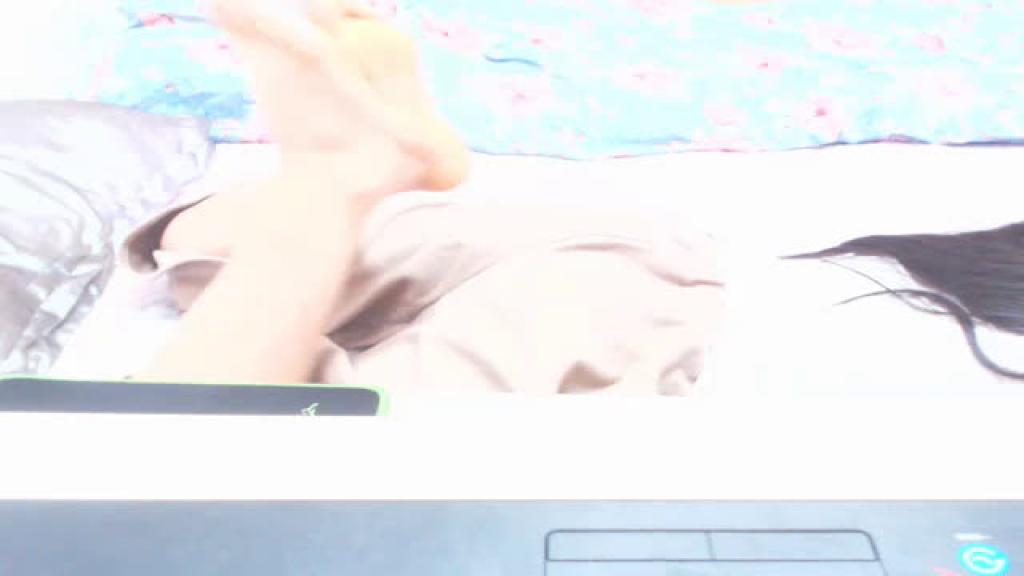 cassie8 Masturbating Webcam [2017/06/23 - 09:16:16]