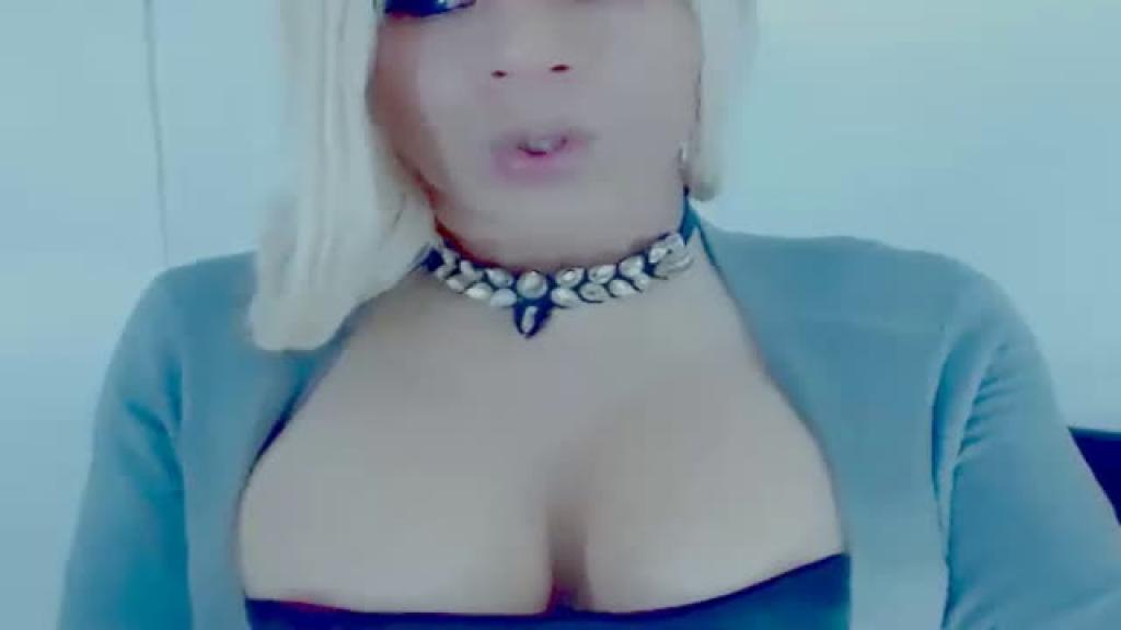 blondedoll69