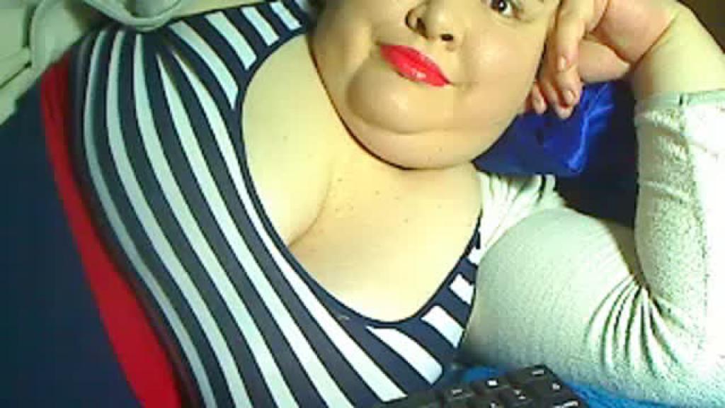 yasmineslips