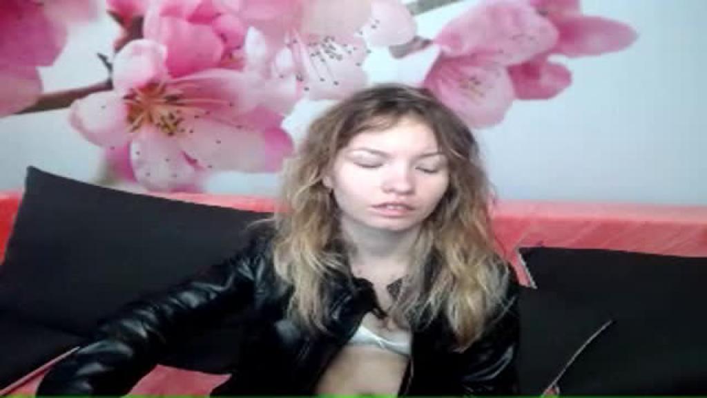 valeryrosss Squirt Video [2017/06/14 - 01:41:17]