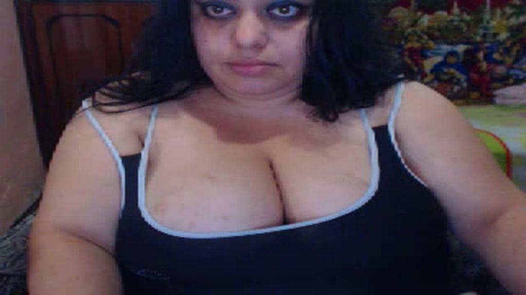 curvymarry Twerking Webcam [2017/07/06 - 03:06:28]