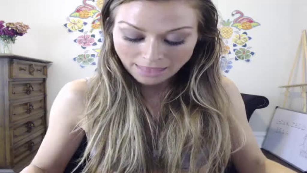 giveahandy True Webcam [2017/06/07 - 23:20:51]