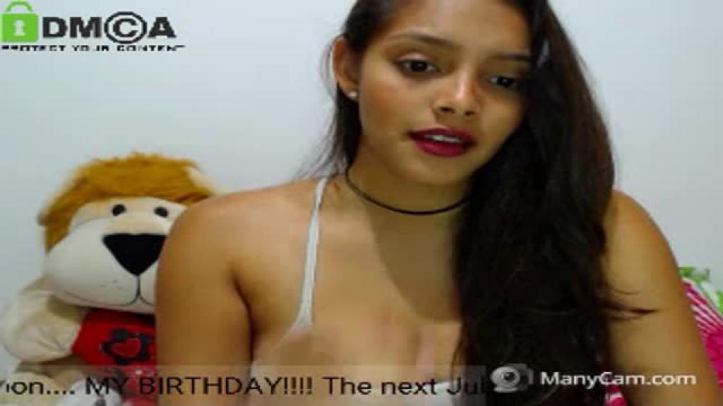 maia__mitchel Nude Movie [2017/07/06 - 04:43:34]