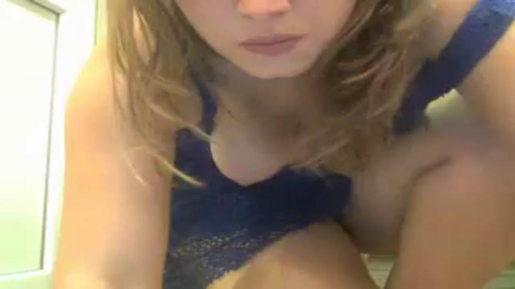 sexyblueeyes_ show [2016/10/23 02:10:15]