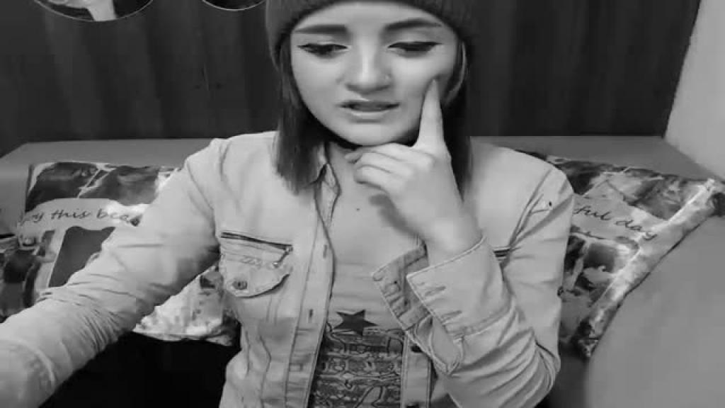 ela_rousse Gagging Video [2017/06/23 - 03:11:08]