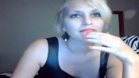 sexymilfme naked [2016/10/22 03:35:48]