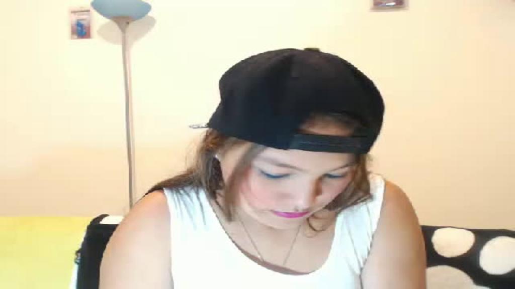 shairahott Tits [2017/06/12 - 18:51:39]