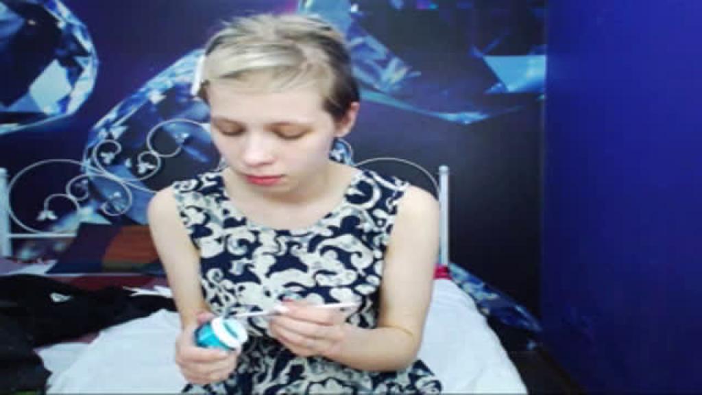 meri_len Strip Show [2017/07/01 - 20:51:54]