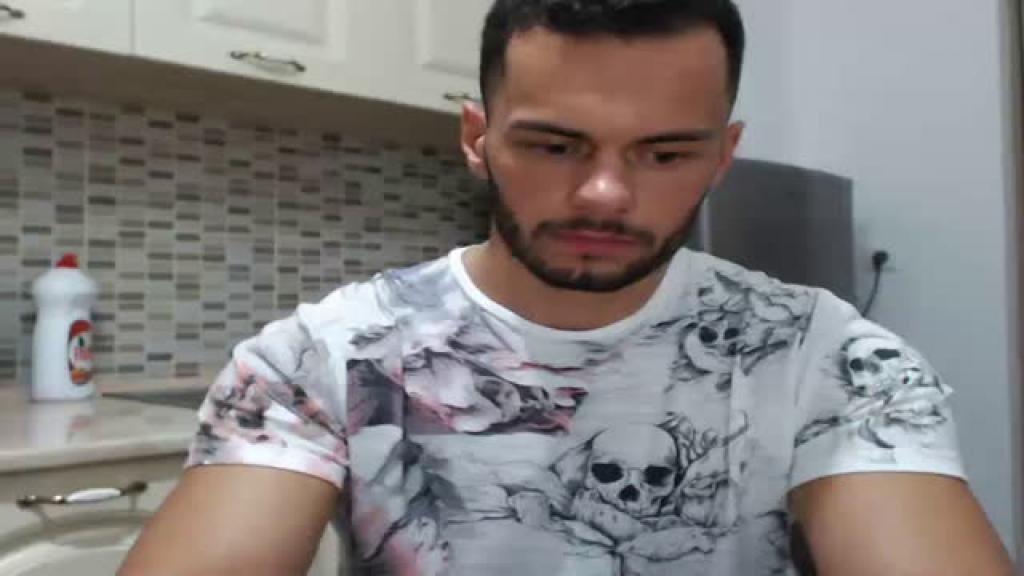 alexxhunk Fucking Webcam [2017/04/18 - 20:30:27]