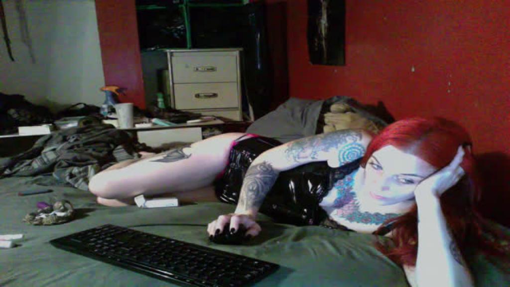 infernalfuckjunkies MyFeeCams Webcam [2017/05/24 - 06:45:43]