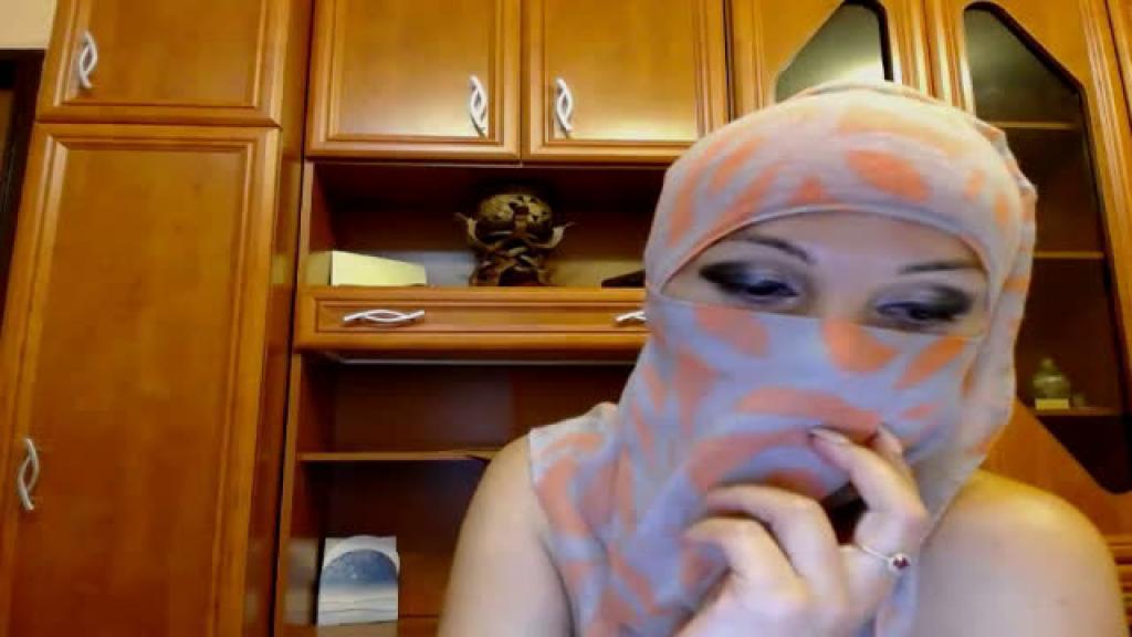 yourfantasie Topless Movie [2017/07/04 - 16:20:56]