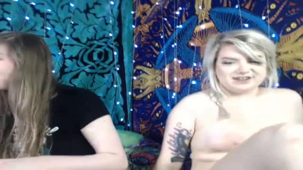 peachkittenn show [2017/05/11 04:01:04]