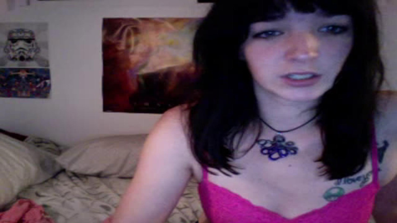 stoned_kitten cam [2016/10/19 03:01:09]