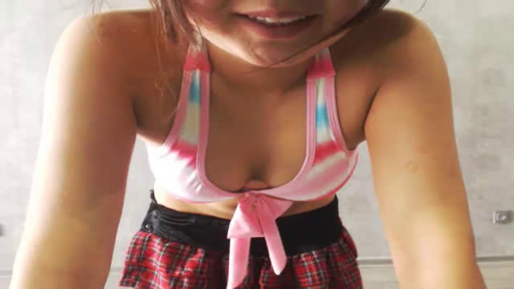 yungnina Riding Movie [2017/05/19 - 06:41:17]