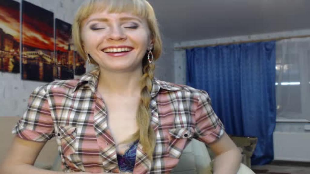 nicolettfox recorded [2016/12/13 19:16:27]