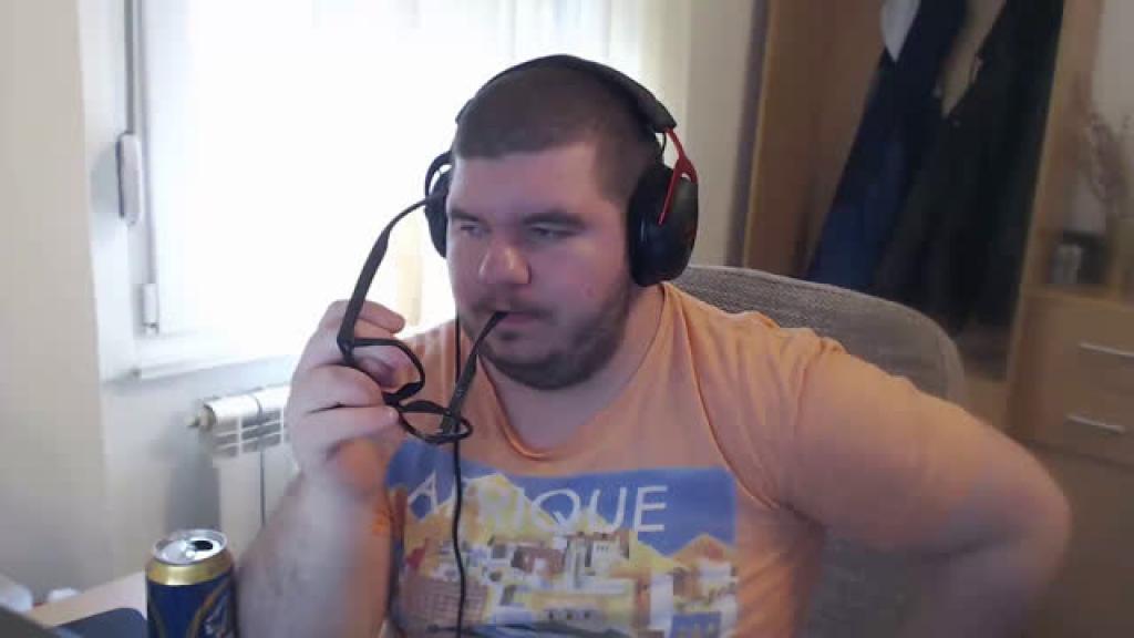 daddy_boi recorded [2016/12/14 10:10:33]