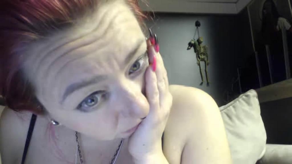 redvelvetkatt Squirt Show [2017/05/07 - 12:00:16]