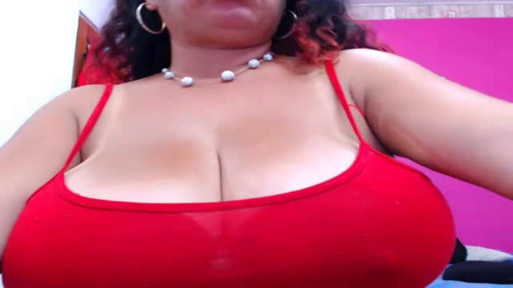 taty_boobs Butt Show [2017/04/18 - 01:41:33]