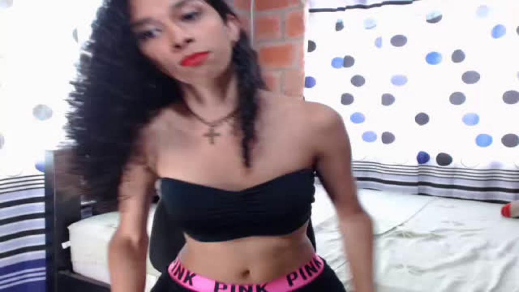 xxkarinaxx webcam [2016/12/07 13:15:56]
