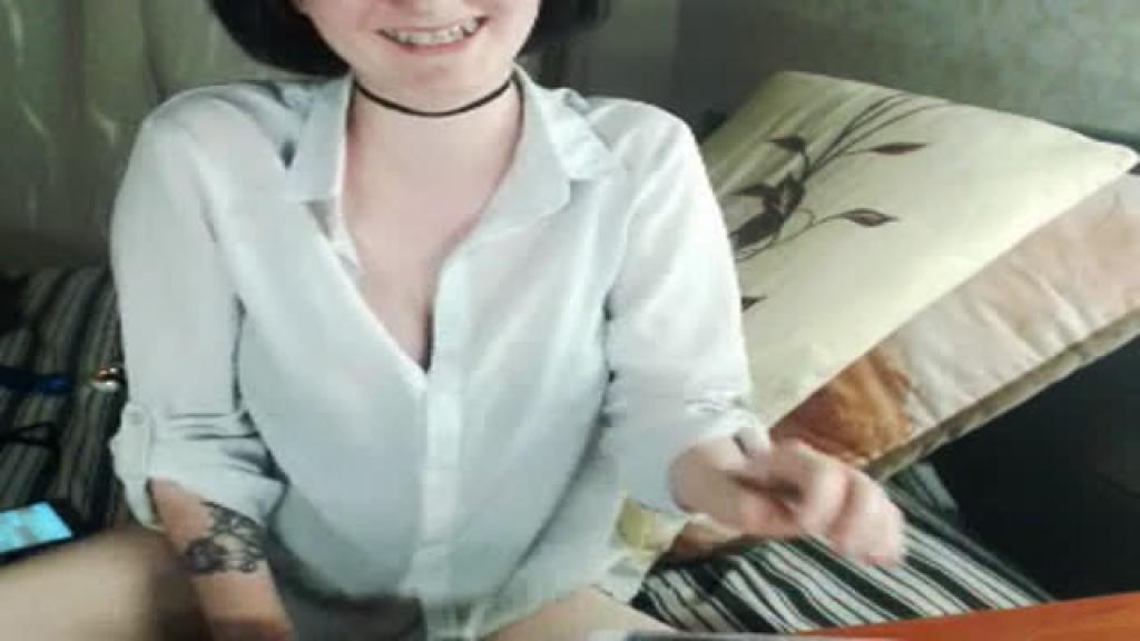 emma_raise