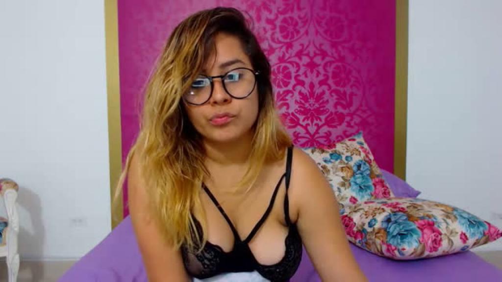 cristallux Fucked Video [2017/05/04 - 04:26:08]