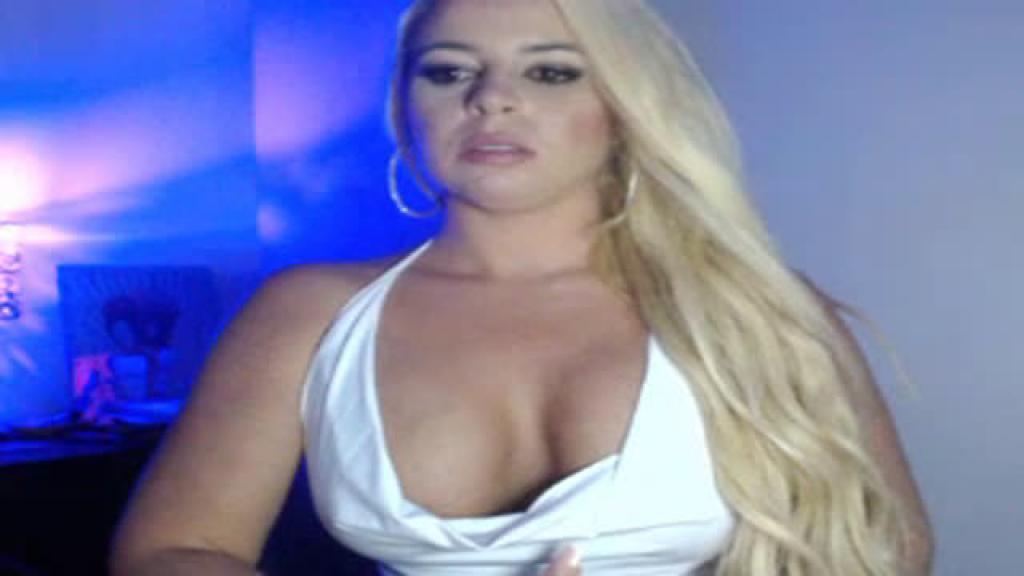 xtinastar Flashing Webcam [2017/05/04 - 03:50:39]