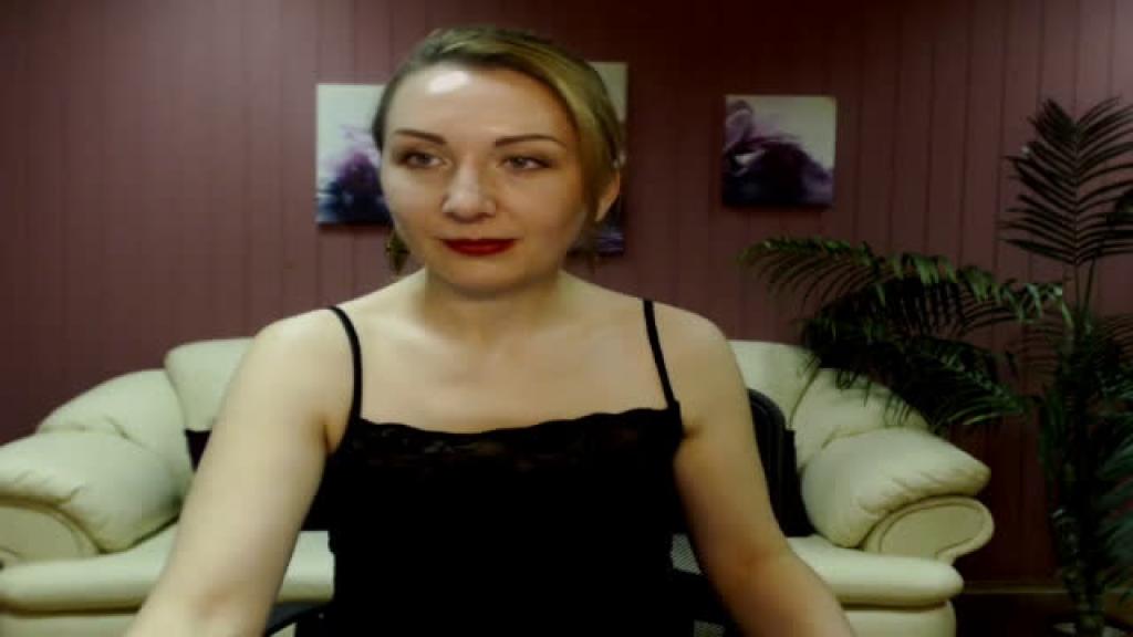 kseniahot recorded [2016/11/24 11:28:18]