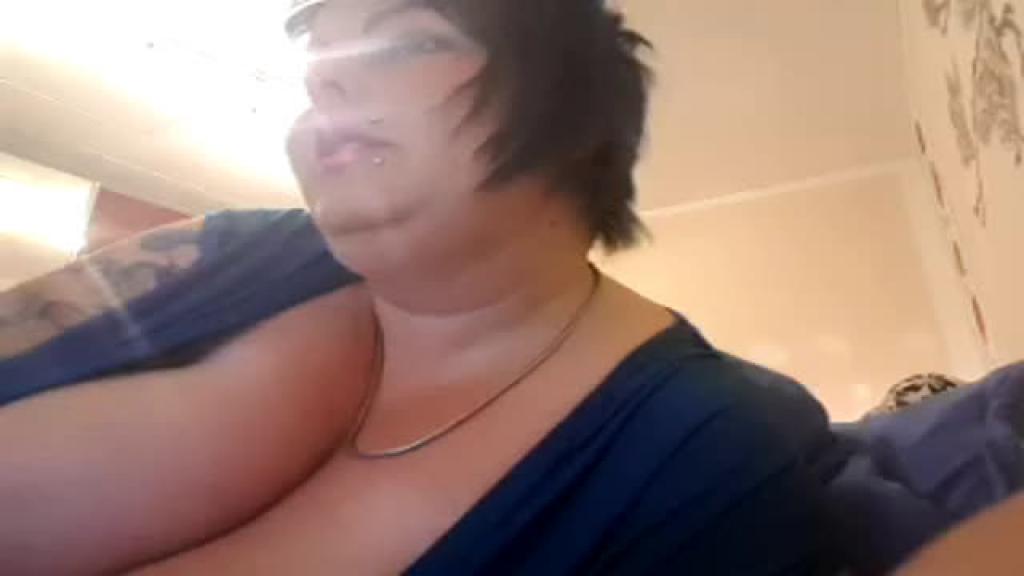 dollybusenw Orgasm [2017/04/24 - 20:11:22]