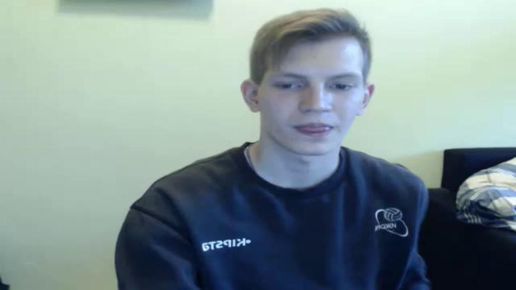 kurt__swift Snapchat Webcam [2017/06/24 - 18:05:17]