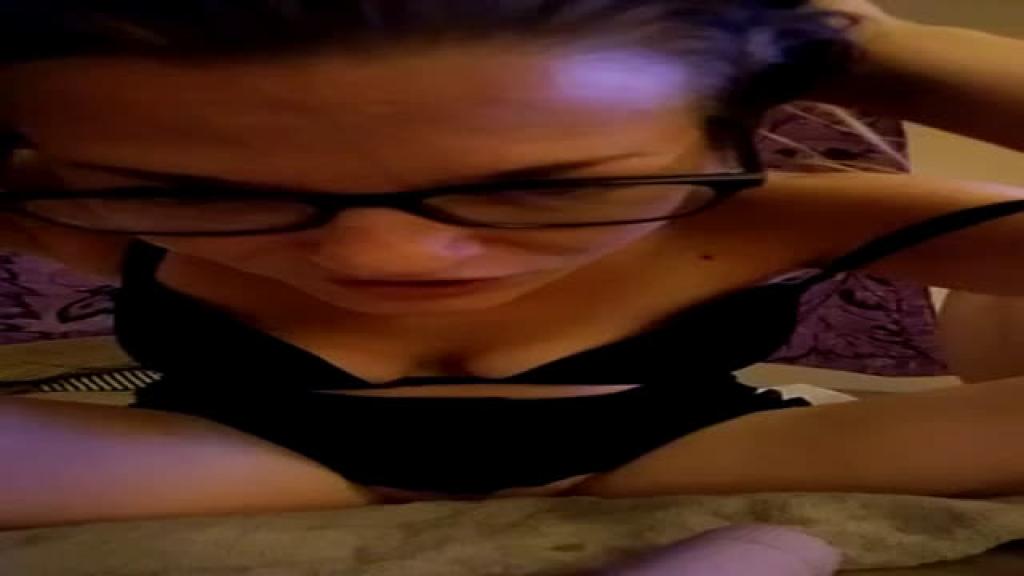 wedigfreaky ManyVids Show [2017/05/03 - 03:36:19]