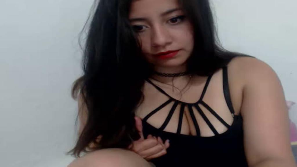 s0phie_21 adult [2017/05/12 06:00:27]