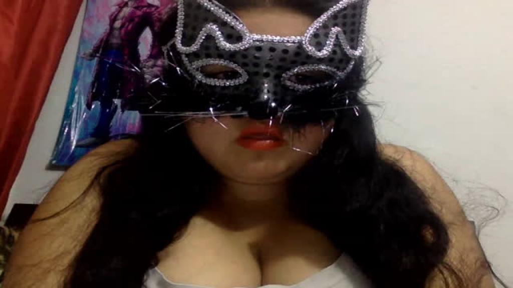 sexyladylali Strap Webcam [2017/06/26 - 00:51:39]