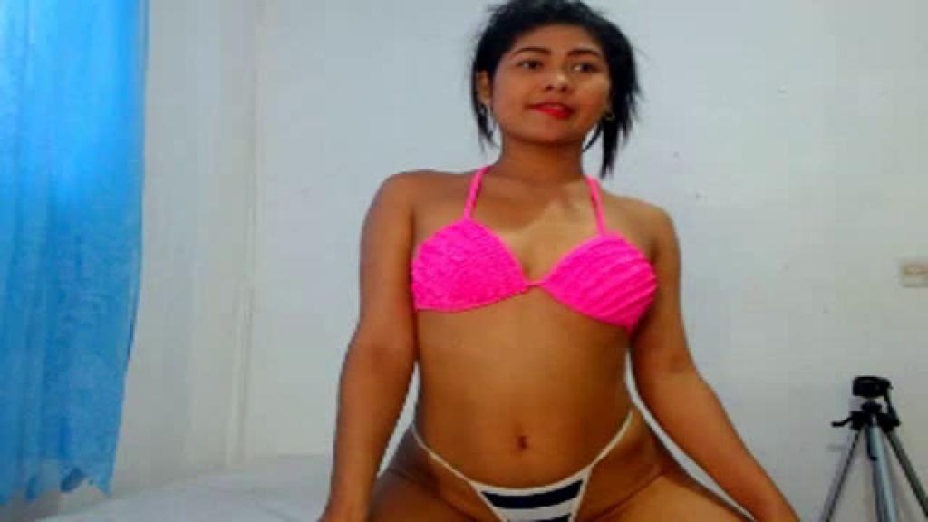 valentsa Ass Video [2017/07/13 - 13:34:11]
