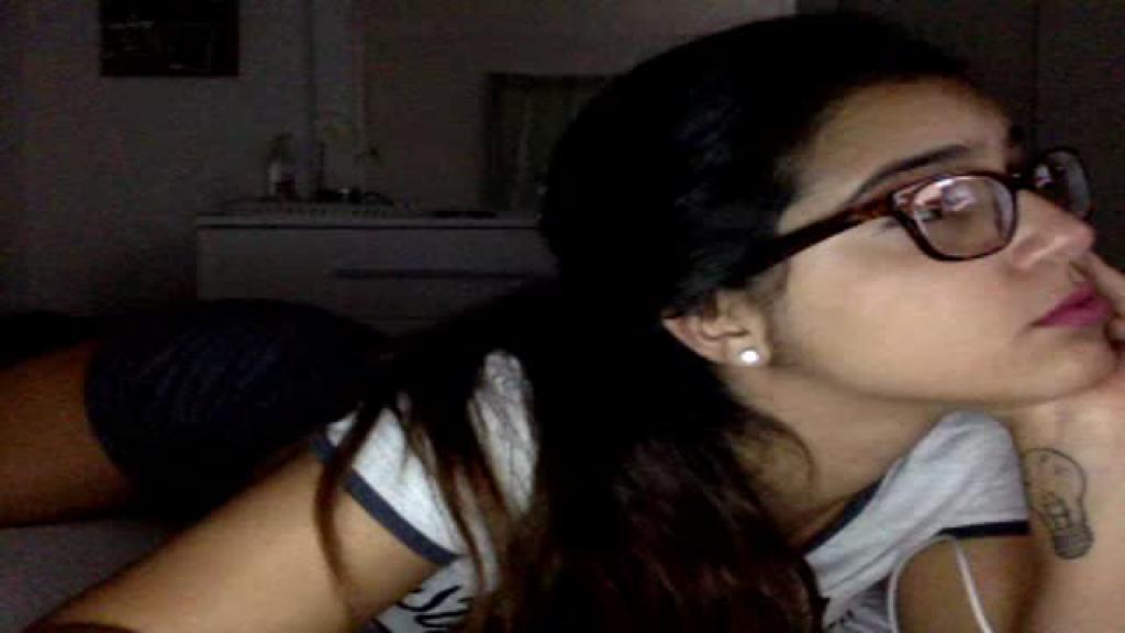 sheilafromdownunder Girl Webcam [2017/06/20 - 01:00:28]