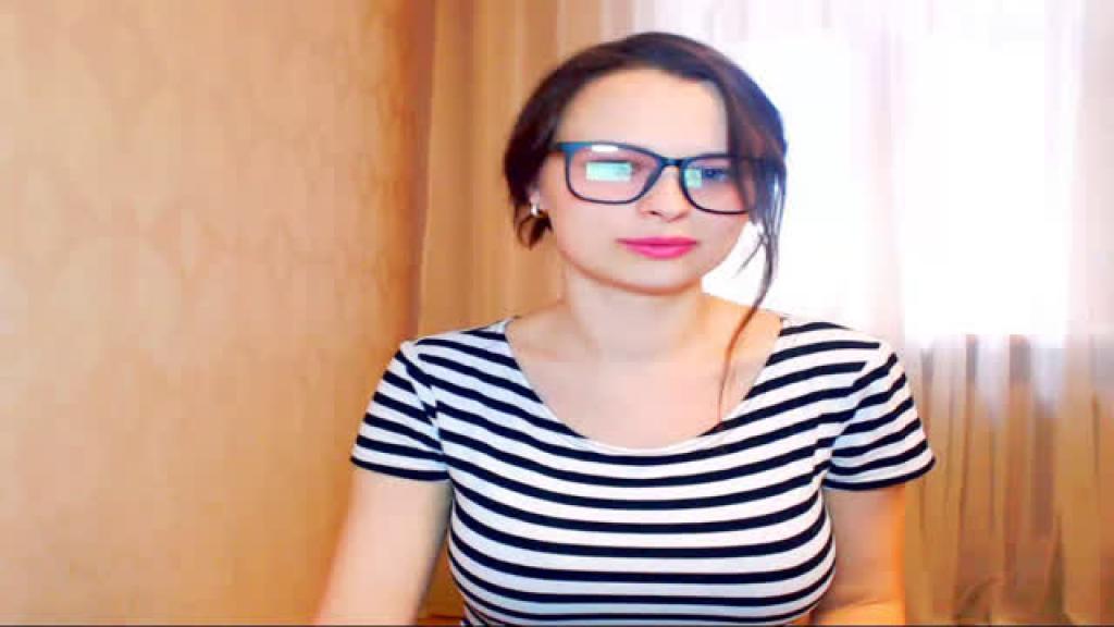 laurenjoness Porn Webcam [2017/06/16 - 12:30:16]