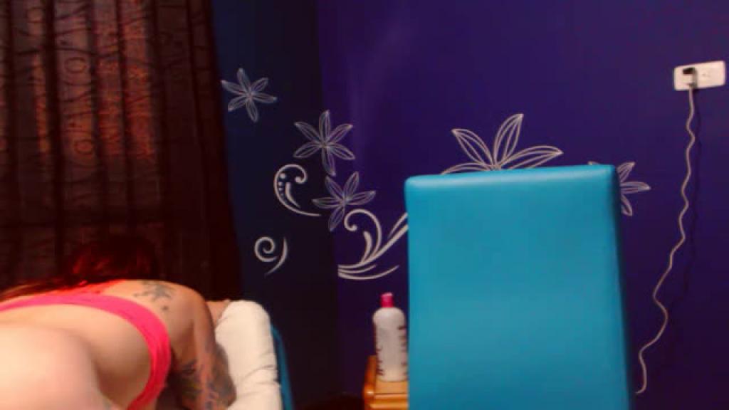 hollylatin Orgasm Show [2017/07/01 - 11:16:11]