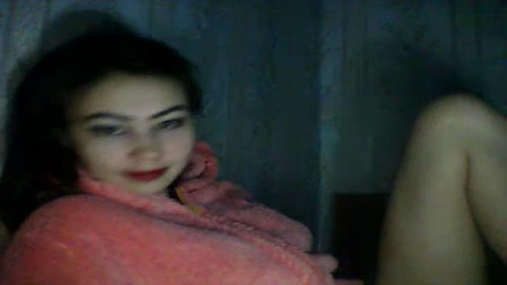 arina__rey webcam [2017/05/04 20:00:40]